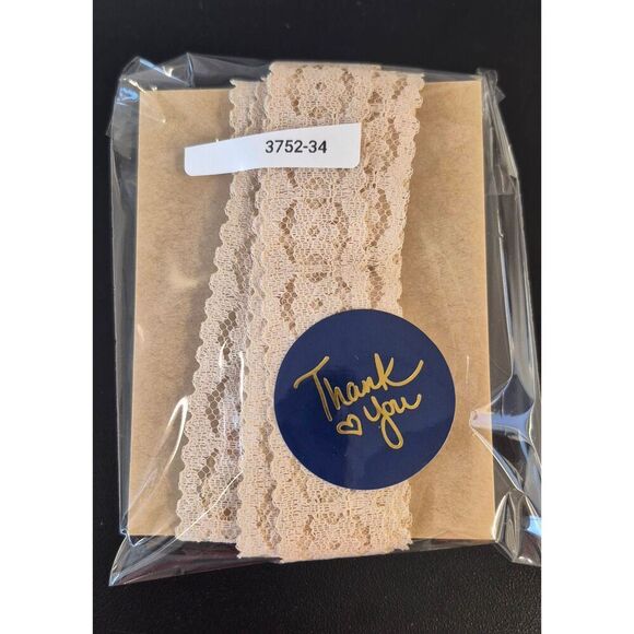 Lace, Vintage Ecru 1" wide x 3 yds Galloon - Picture 2 of 3